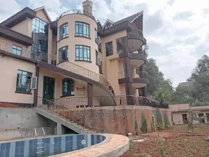 9bdrm Maisonette in Nyari for Sale