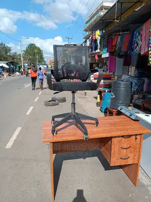 Office Desk/Chair