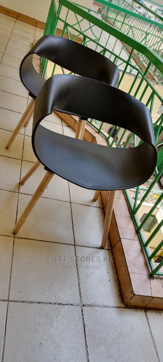 Black Manicure Client Chair/Seat
