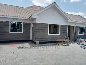 4bdrm Bungalow in Kenyatta Road, Thika for Sale