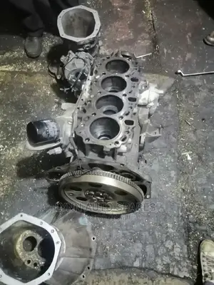 Toyota Hiace 1KD Half Engine
