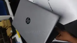 Laptop HP 15-Da2933nia 4GB Intel Celeron HDD 320GB