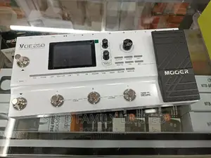 MOOER GE250 Multi Effects Processor