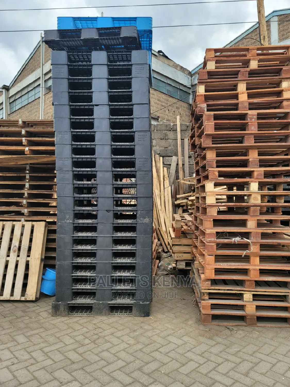 Plastic Pallets- 32