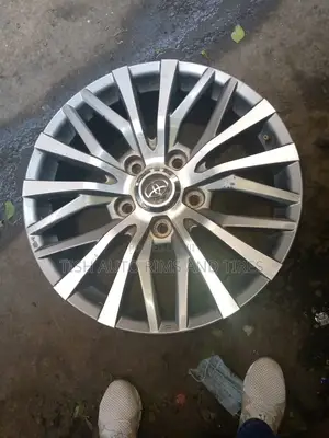 Original 20 Rim Fitting Land Cruiser V8, Lexus Lx 570