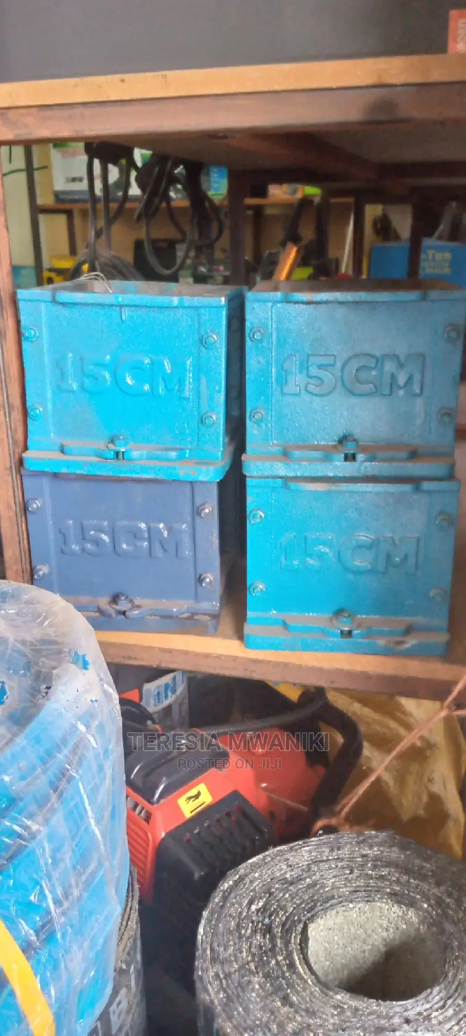 Concrete Test Mould)Cast Iron Concrete Testing Cube Moulds.