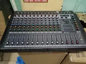 Lexsen 12 Channels Powered Mixer