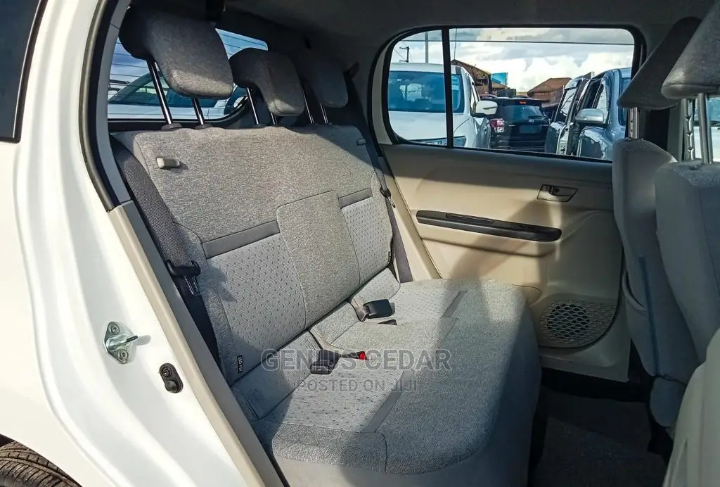 Toyota Passo 2017 White