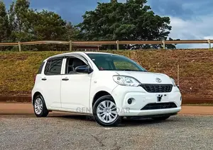Toyota Passo 2017 White