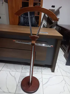 Executive Coat Hanger