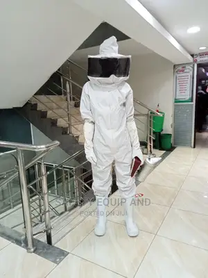 Bee Harvesting Suits Available