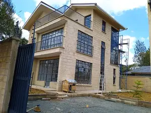 5bdrm Maisonette in Ngong CBD for Sale