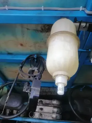 Toyota Hilux Vigo Radiator Bottle Jar