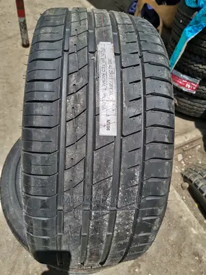 265/40r21 Accelera Tyre Made in Indonesia