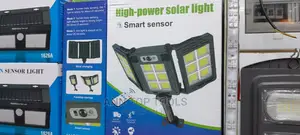 High-Power Solar Light With Smart Sensor