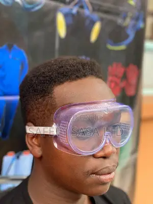 Clear Safety Goggles With Straps