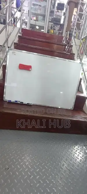 Whiteboard 900mm by 600mm Whiteboard