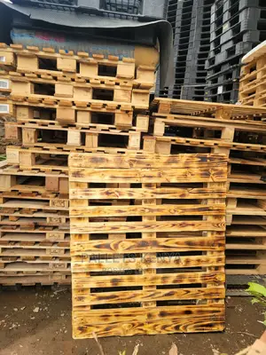 Wooden Pallets- Heated 4 by 3 Ft