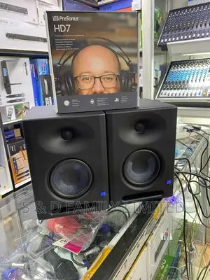 Presonus E4.5 Studio Monitors Plus Presonus HD7 Headphones