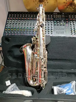 Suzuki Alto Saxophone Silver