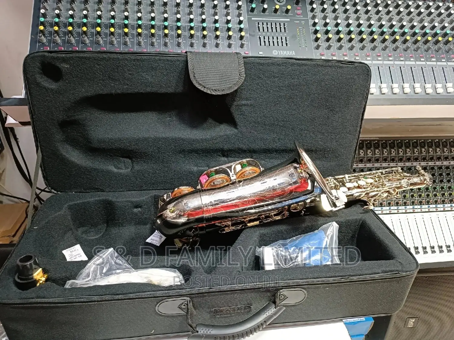 Suzuki Alto Saxophone Silver