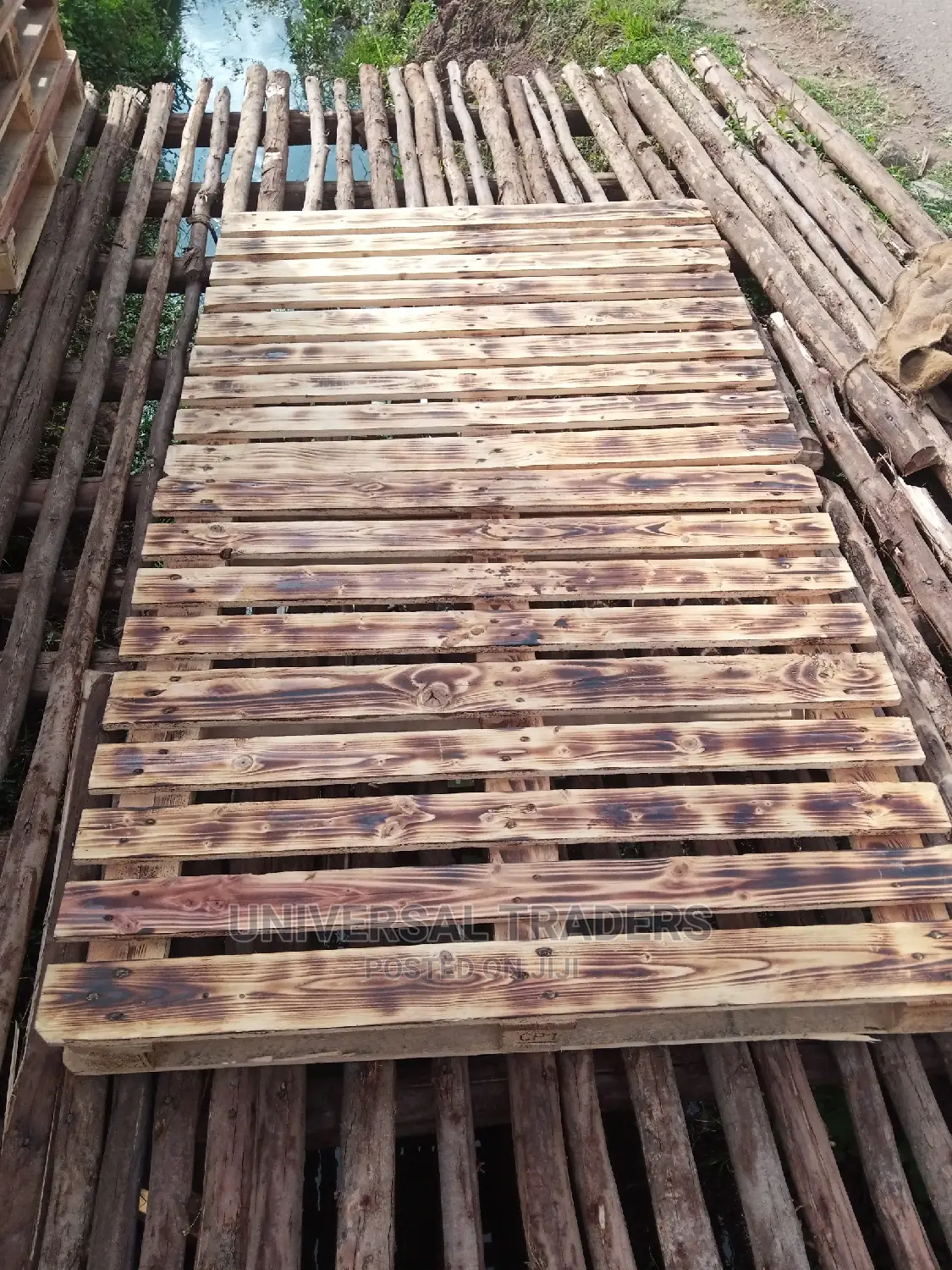 Bed - Pallet Bed 4*6 Bed - Pallet Bed With Blazed Patterns