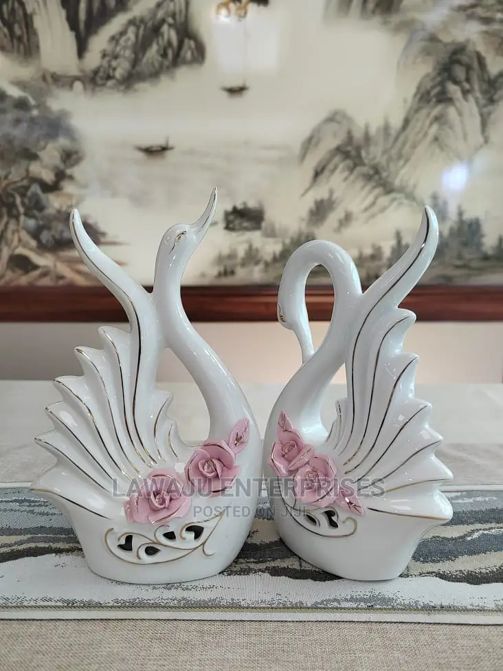 2pcs Ceramic Swan Gift Set
