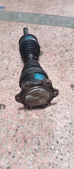 Toyota Hiace 7 L Drive Shaft
