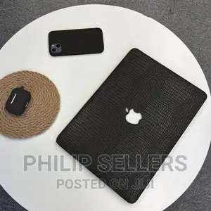 Black Crocodile Print Hard Cover Macbook Case,