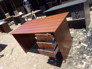 Executive 1.4 Mtrs Office Desk