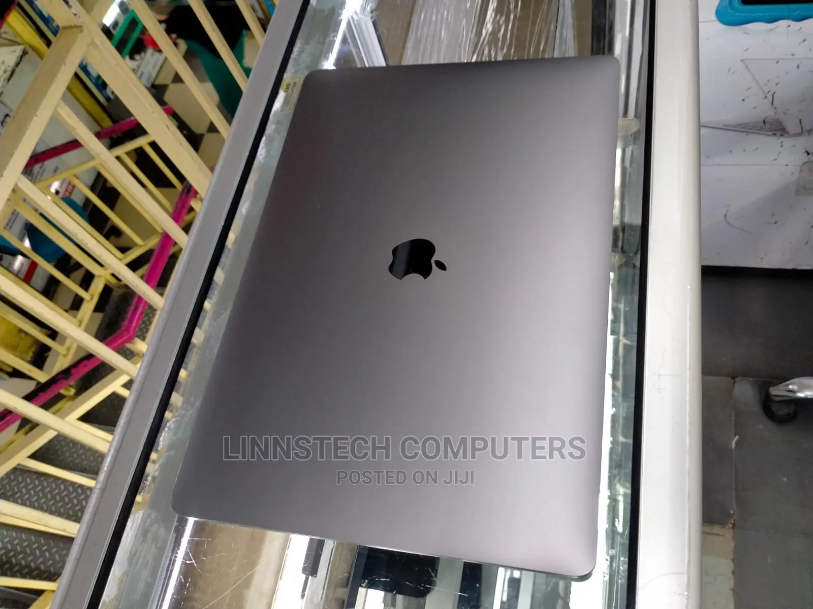 Laptop Apple MacBook Pro 2017 16GB Intel Core I7 SSD 1T