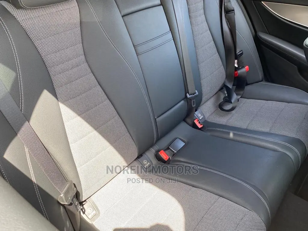 Mercedes-Benz E200 2017 Black