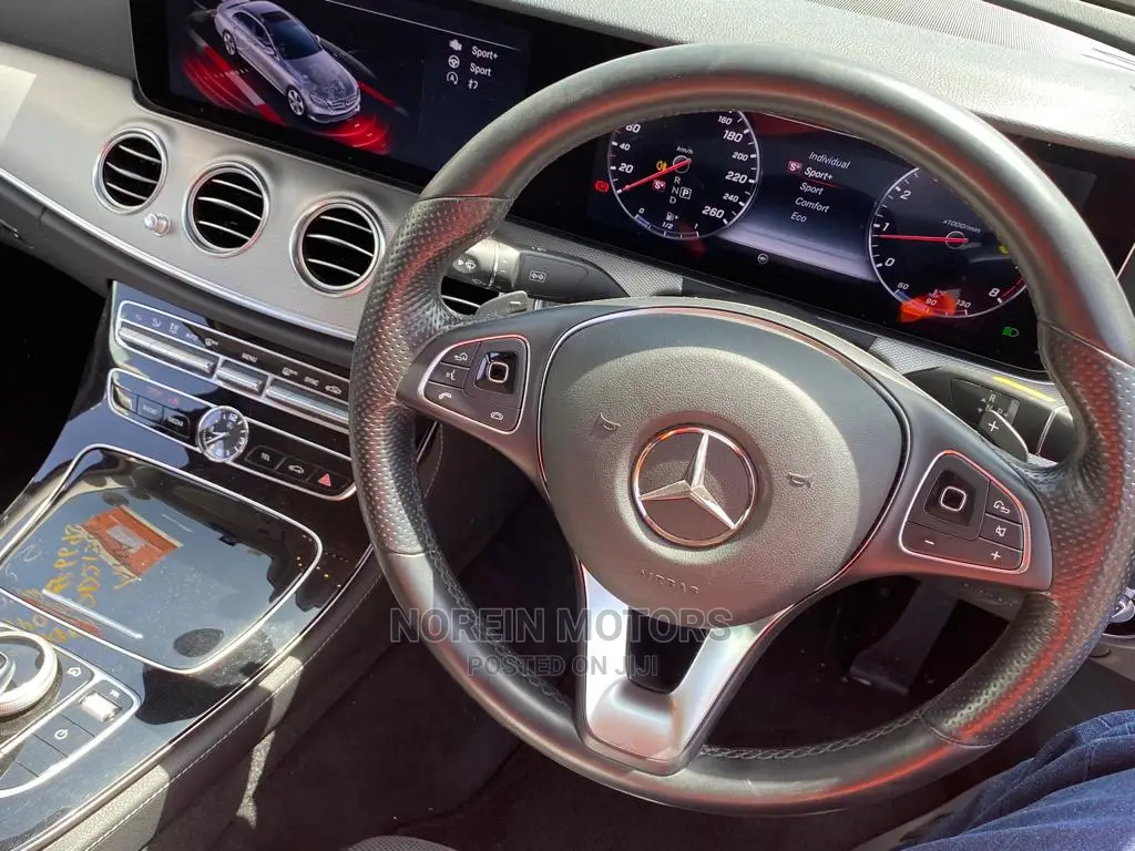 Mercedes-Benz E200 2017 Black