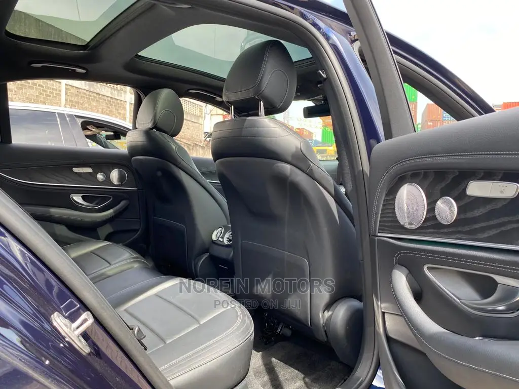 Mercedes-Benz E200 2017 Blue