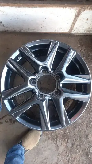 Toyota Landcruiser V8, Lexus LX 570 18 Inch Rim