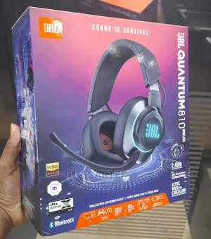 JBL Quantum 810