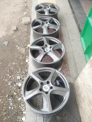 Size 20 Original Posche Cayenne Rims Set