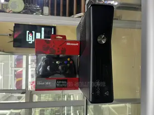 Xbox 360 Chipped With 10 Games