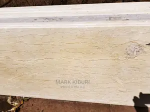 Cream Marble Coutertop