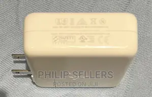Apple 61W USB-C Power Adapter A1718