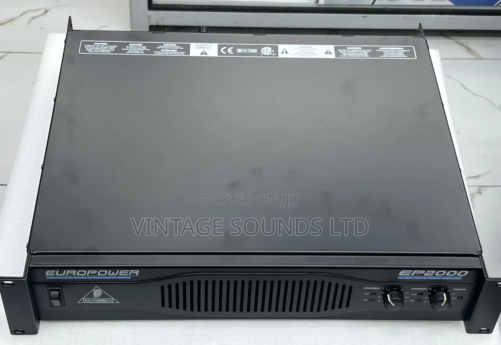Behringer Europower Ep2000 Professional Amplifier