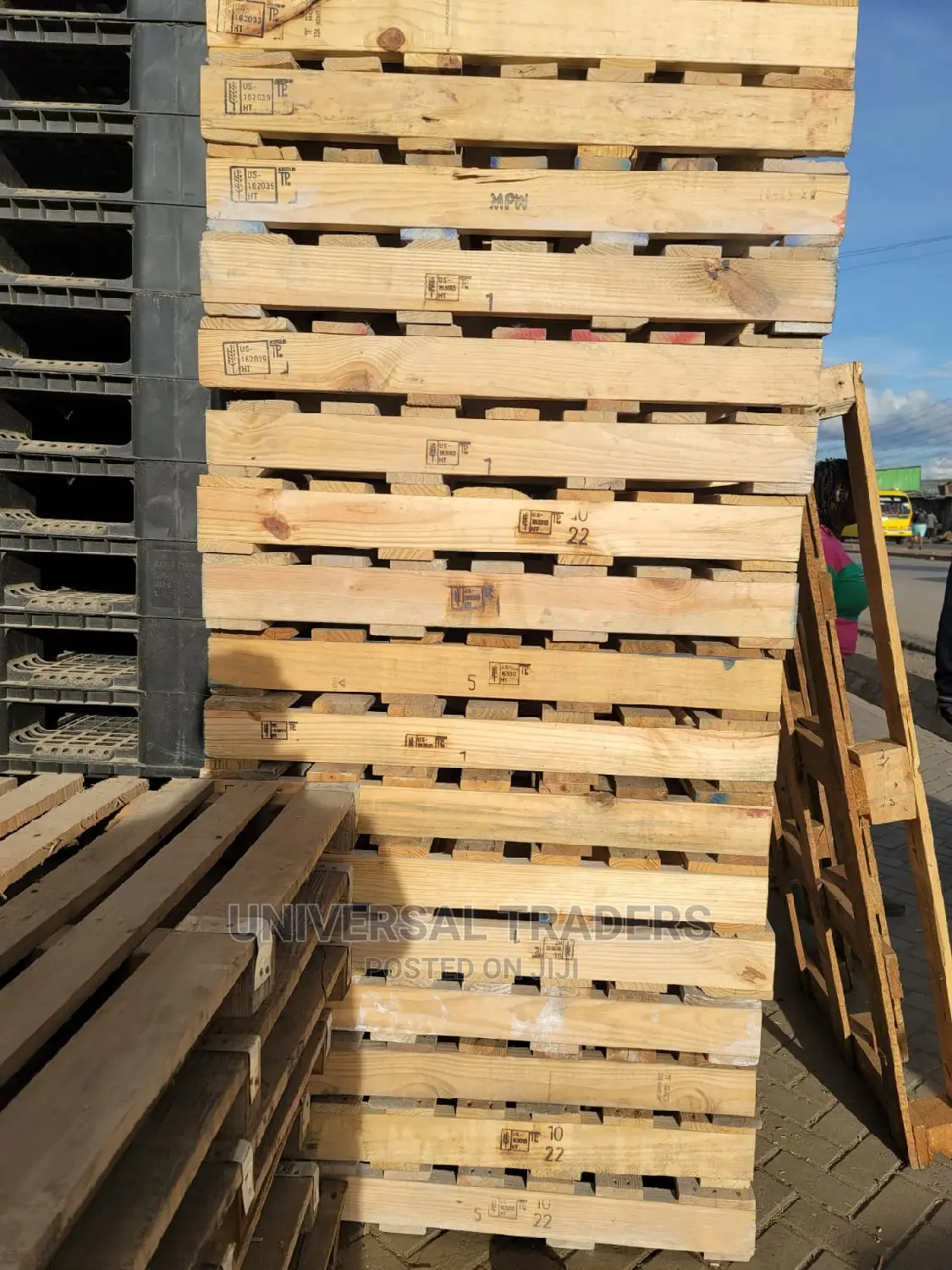 Strong Frame Wooden Pallets