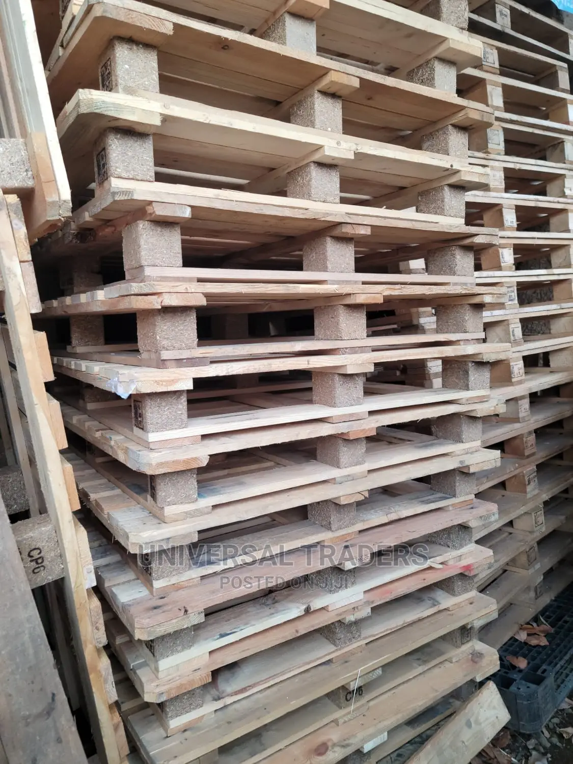 Wooden Stackable Pallets