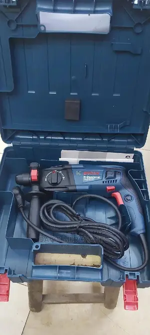 Bosch Rotary Hummer With 720 Watts
