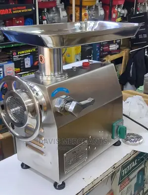 Meat Mincer Size 22 With Reverse Gear