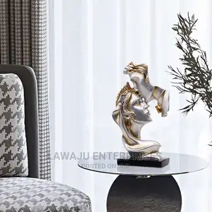 Creative Decorative Art Statue