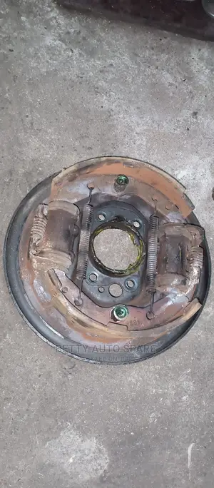 Toyota Dyna Back Plate