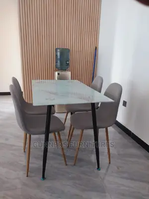 Dining Table Set.