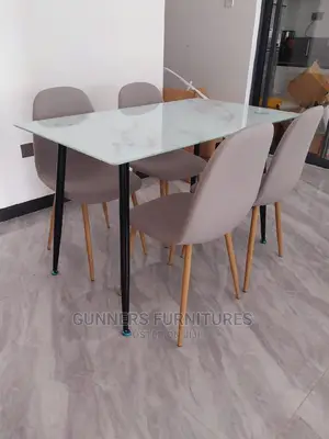 Dining Table Set.
