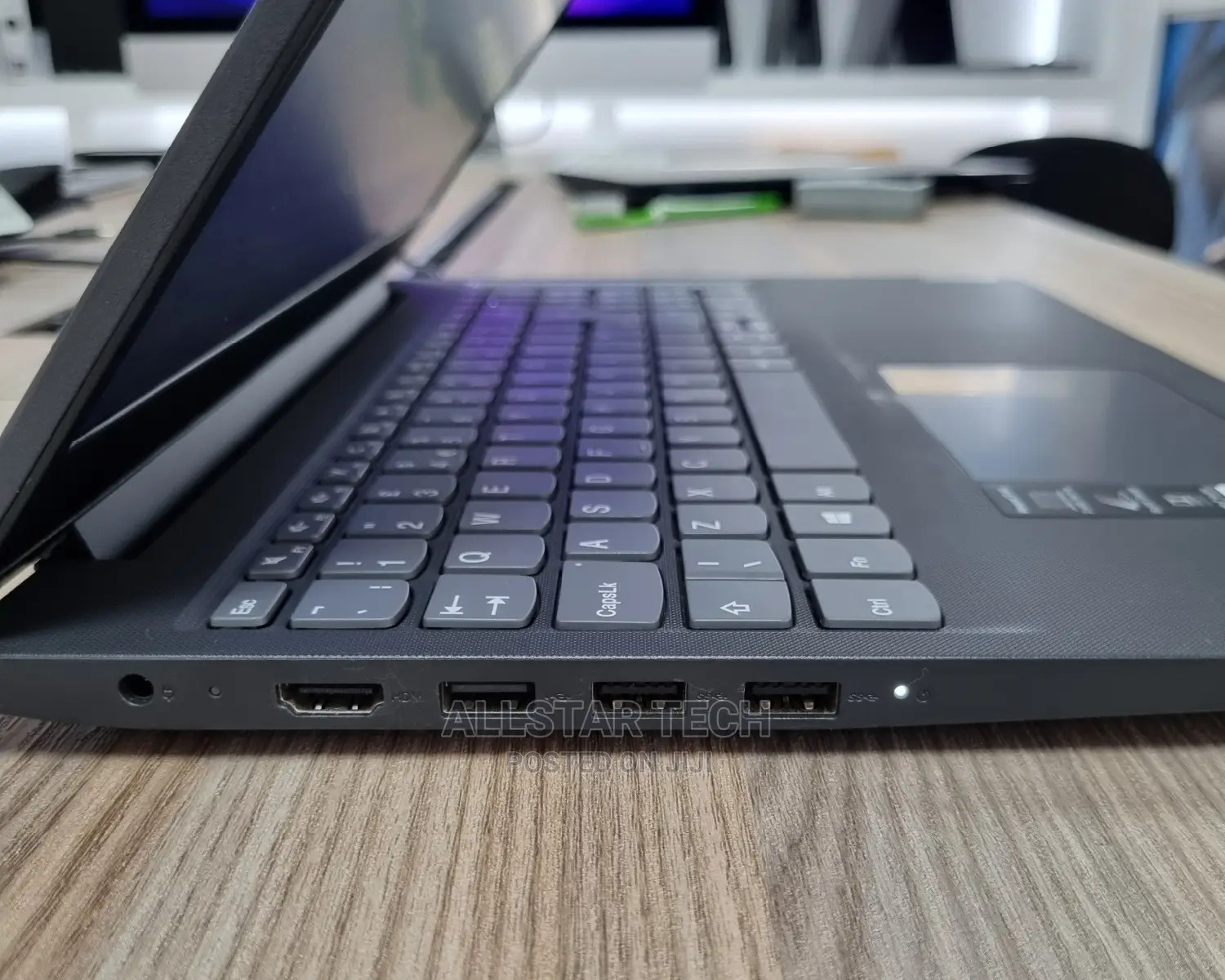 Laptop Lenovo 4GB Intel Celeron HDD 1T